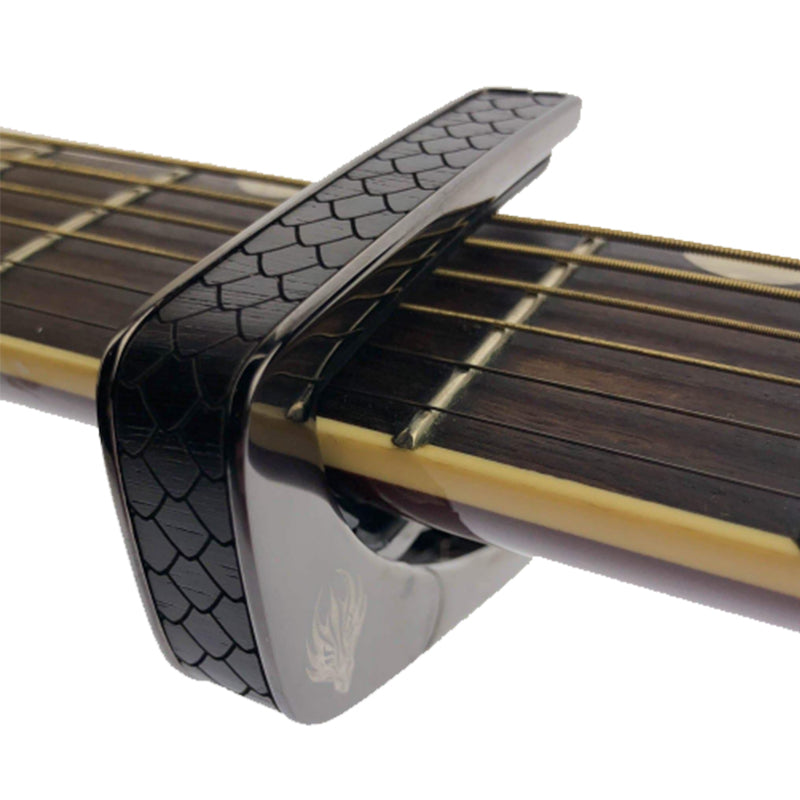 Thalia Capos ギターカポタスト Black Chrome Black Dragon Scales TH-CB202-02【並行輸入】