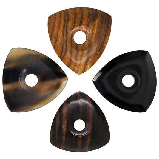 Timber-tones ティンバー・トーンズ STAシリーズ ラージトライアングルギターピック 丸穴 イギリス製 滑り止め・耐磨耗