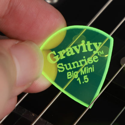Gravity グラビティ Sunrise big mini ギターピック GSUB15M 滑り止め耐久性 fluorescent green 1枚入り