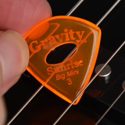 Gravity グラビティ Sunrise big mini ギターピック  GSUB3PE orange 楕円孔デザイン滑り止め耐久性 1枚入り