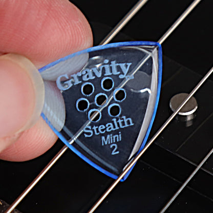 Gravity グラビティStealth Miniギターピック GSSM2PM  blue 1枚入り