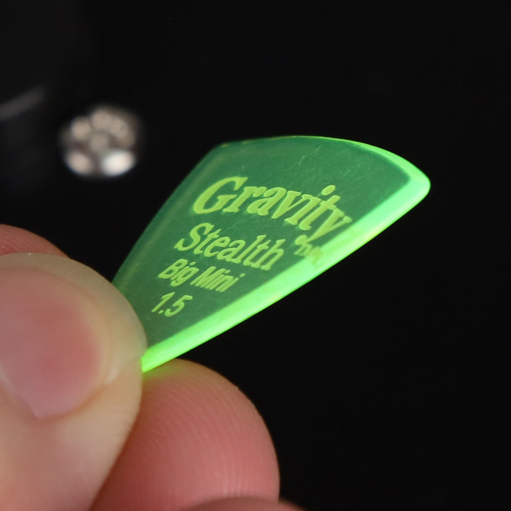 Gravity グラビティStealth Big MiniギターピックGSSB15P  fluorescent green1枚入り