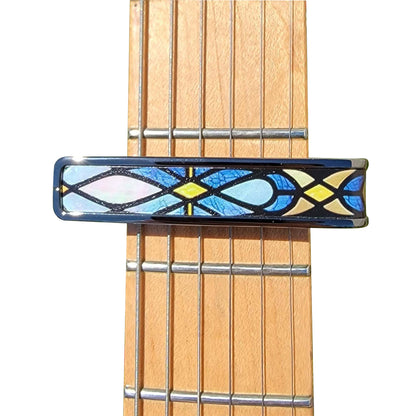 Thalia Capos ギター用カポタスト  Black Chrome avec incrustation de vitrail