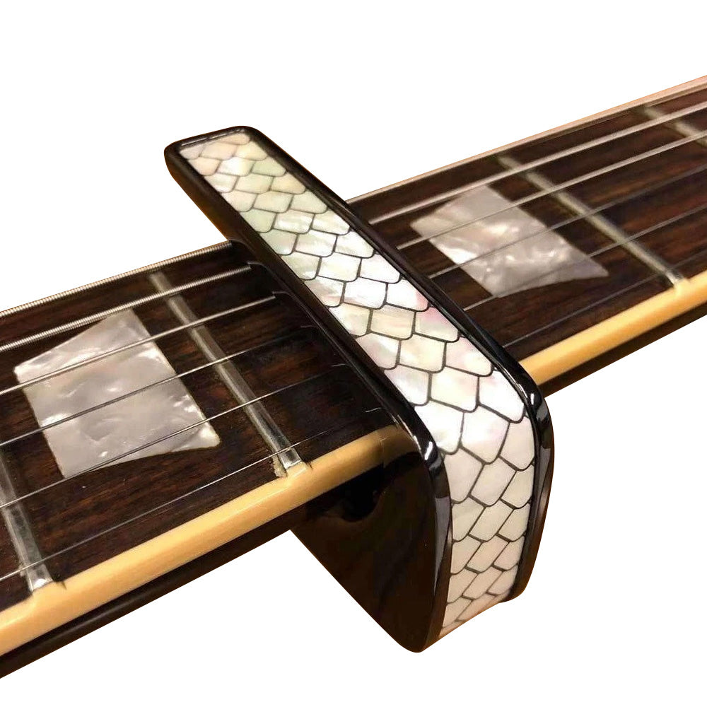 Thalia Capos ギターカポタスト Black Chrome Pearl Dragon Scales TH-CB202-01