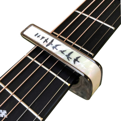 Thalia Capos ギターカポタスト  Black Chrome Birds on Pearl TH-CB201-08